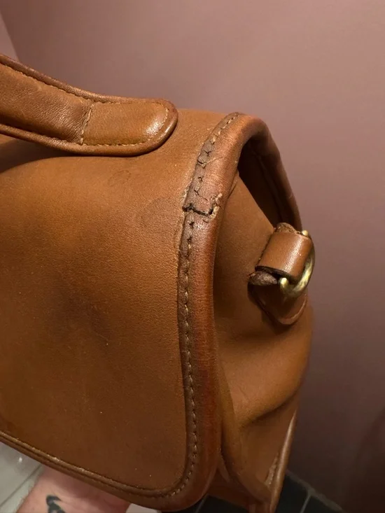 Vintage Coach Manor Bag - Picture 12 of 15